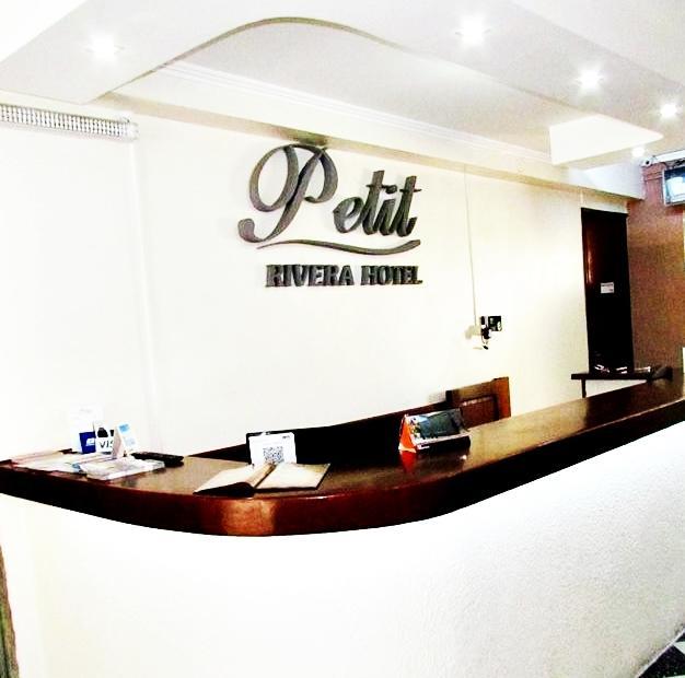 Petit Rivera Hotel Buitenkant foto