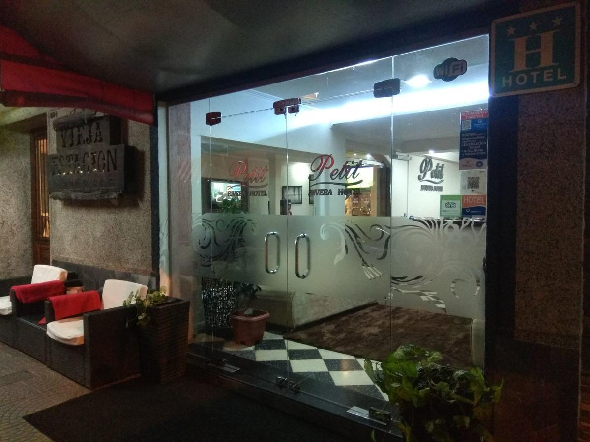 Petit Rivera Hotel Buitenkant foto